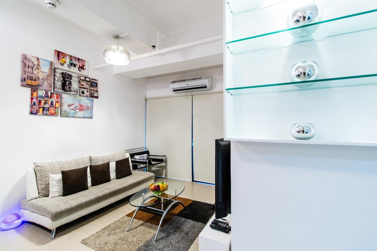 Luxury Spacious 2Br In Salcedo Village Манила Екстериор снимка