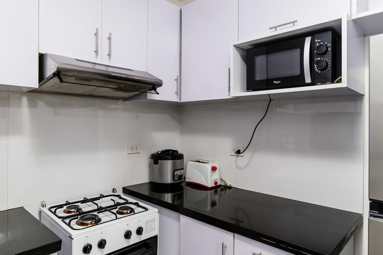 Luxury Spacious 2Br In Salcedo Village Манила Екстериор снимка