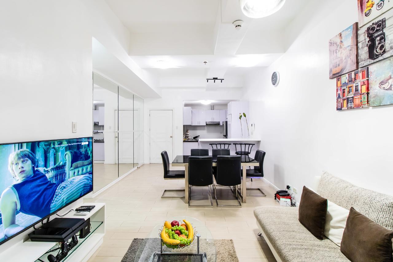 Luxury Spacious 2Br In Salcedo Village Манила Екстериор снимка